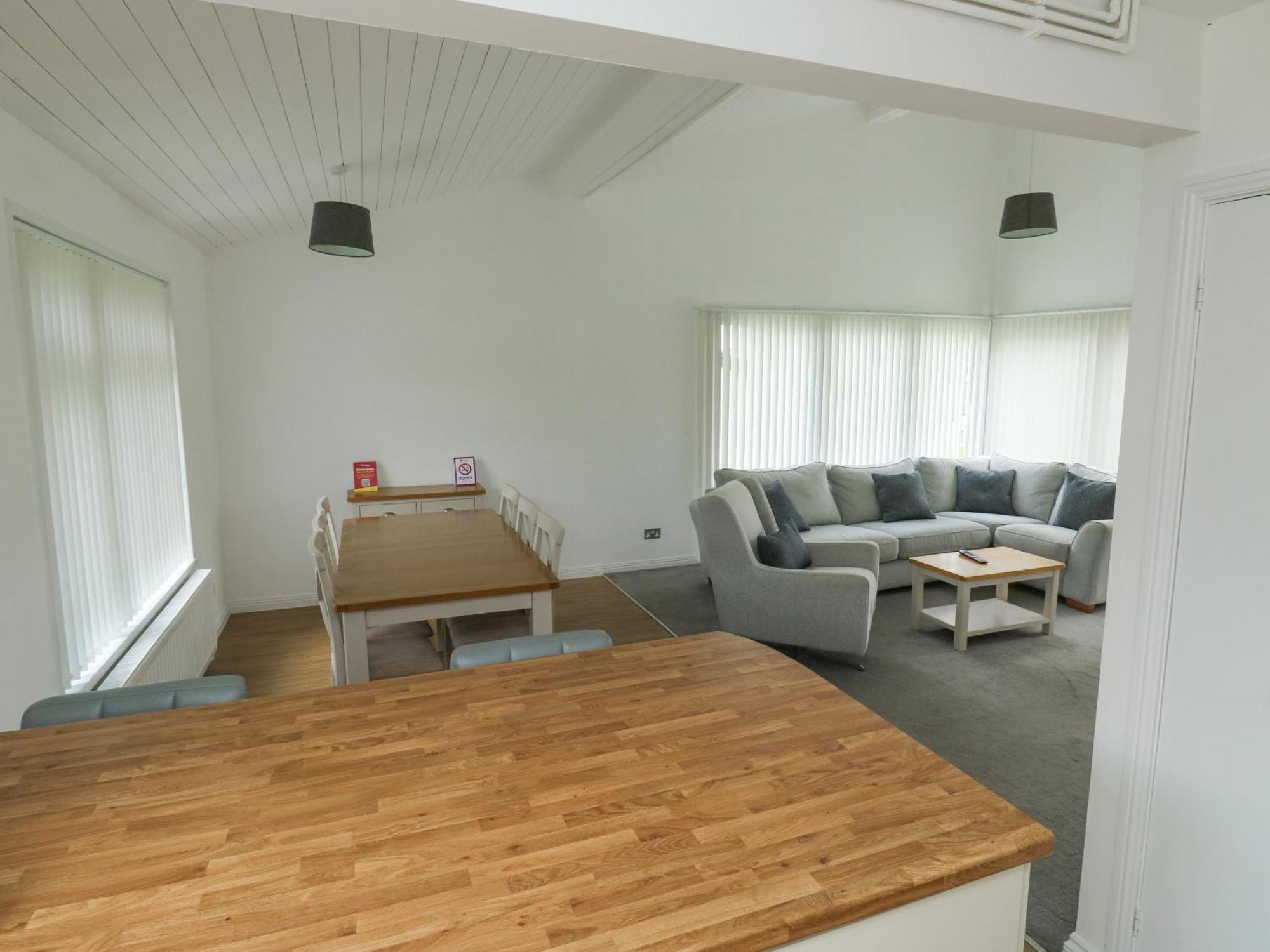 Harcombe House Bungalow 1 Ньютон Эбэт Экстерьер фото
